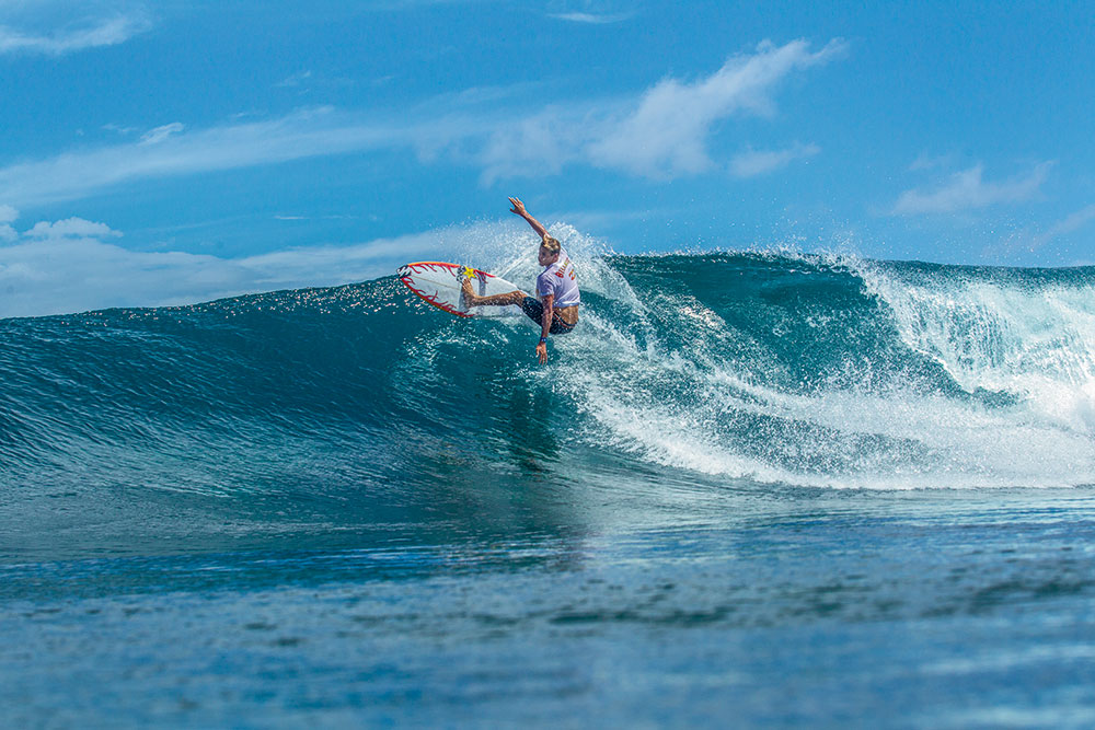 How to do an alley-oop in surfing