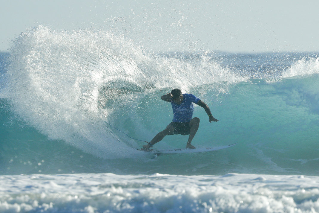 Zeke Lau destroy's a Snapper pocket