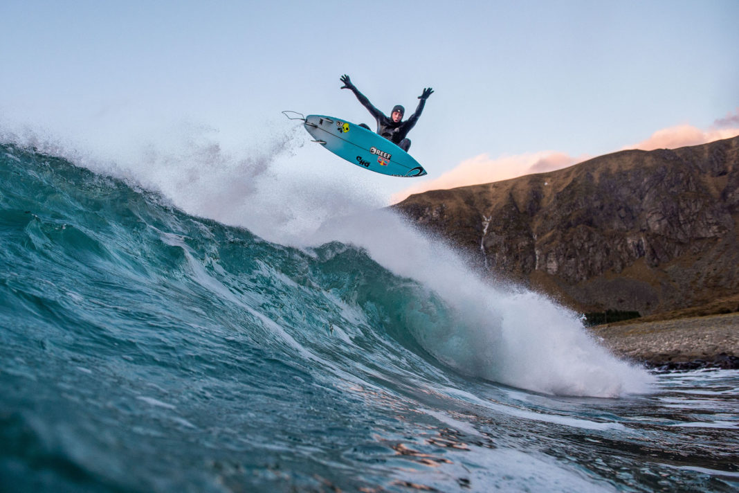 Mick flies over Norway